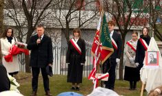 Mjr Jan Guzik – Patronem szkolnego katyńskiego Dębu Pamięci