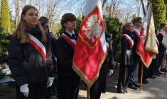 Uczestniczyliśmy w Wojewódzkich Obchodach Dnia Pamięci Ofiar Zbrodni Katyńskiej i 86. rocznicy II Deportacji Polaków na Sybir